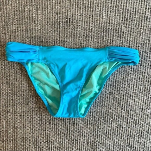 💥4 for $25💥 Victoria’s Secret Bikini Bottoms - Picture 1 of 2
